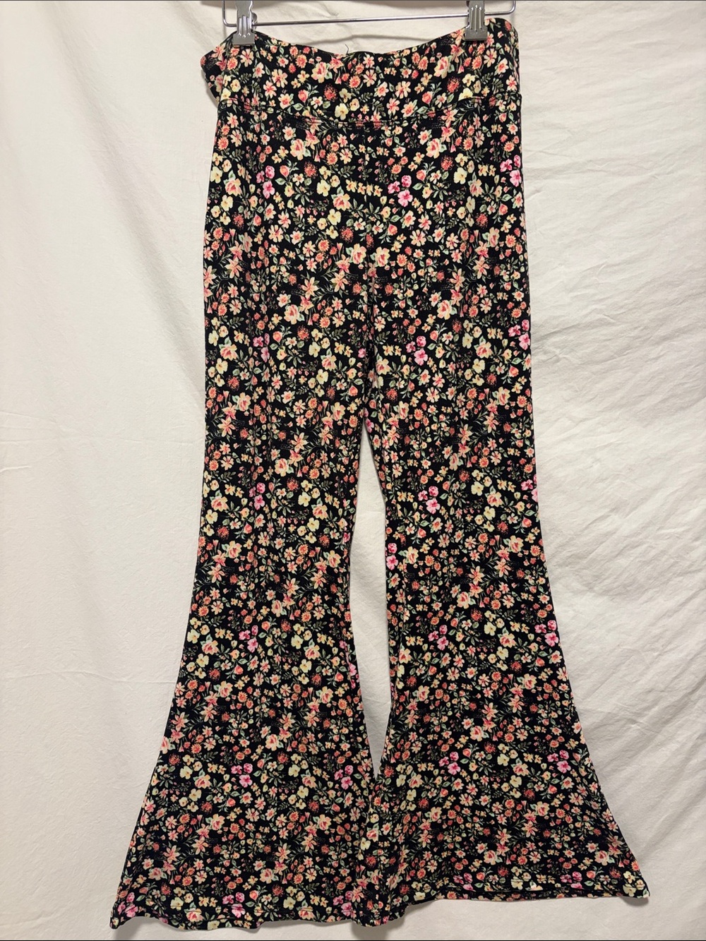 GUC Eye Candy Black Floral Flared Leggings with Pink and Cream Flowers - XL